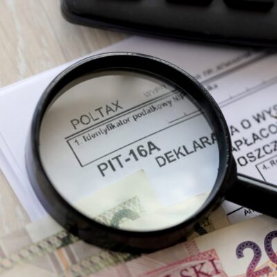 Optymalizacja podatkowa w spółce z o.o. daje oszczędności, gdy porządkuje umowy i dokumentację, ujednolica rozliczenia i ma uzasadnienie gospodarcze.